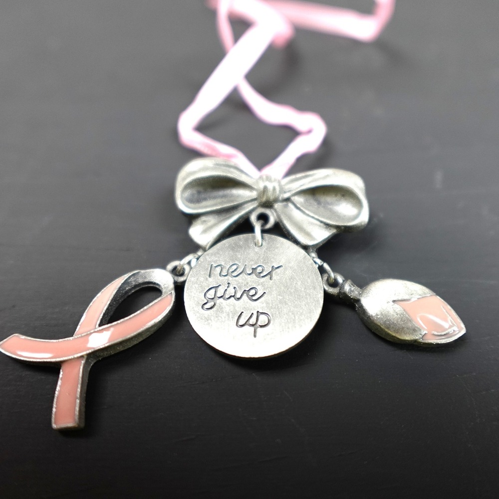 Longaberger 2010 Horizon of Hope Basket Tie On Pin Never Give Up Pink Ribbon